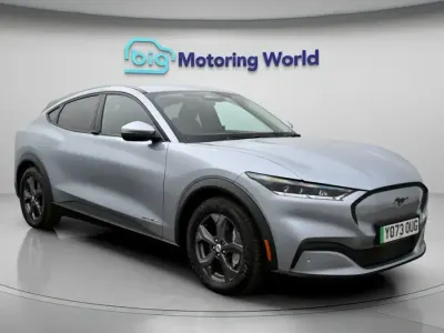 Begagnad Ford Mustang Mach-E Standard Range 194 kW (265 HK) 2024 Silver SUV