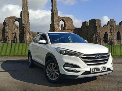 Used Hyundai Tucson SE 116 HP (85 kW) 2017 White SUV