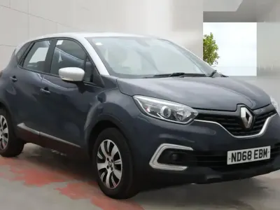 Used Renault Captur Play 90 HP (66 kW) 2019 Blue/silver SUV
