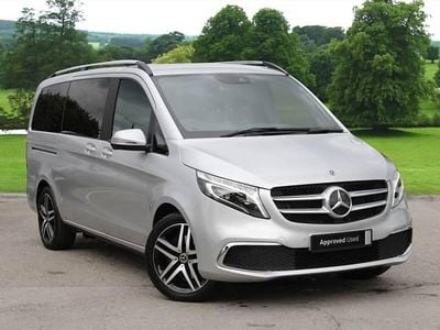 Mercedes V220