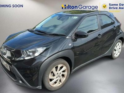 Begagnad Toyota Aygo X X-pure 72 HK (52 kW) 2023 Svart SUV