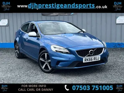 Usado Volvo V40 R-Design 120 CV (88 kW) 2016 Azul Utilitario