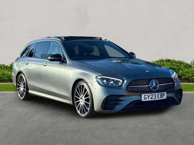 Usado Mercedes E200 AMG line 196 CV (144 kW) 2023 Gris Familiar
