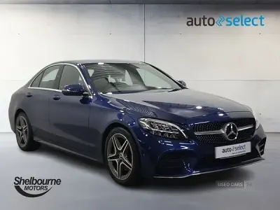 Usado Mercedes C300 AMG line 258 CV (189 kW) 2019 Azul Berlina