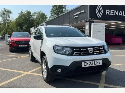 Used Dacia Duster Comfort 90 HP (66 kW) 2022 White SUV