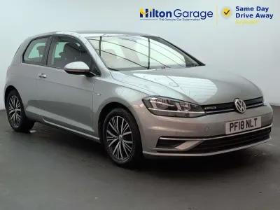 Used VW Golf VII SE 130 HP (95 kW) 2018 Silver Hatchback