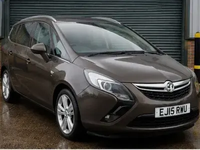 Used Vauxhall Zafira SRi 170 HP (125 kW) 2015 Grey MPV