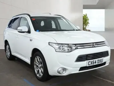 Używany Mitsubishi Outlander P-HEV 2014