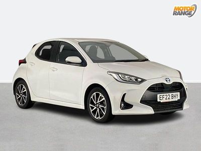 Used Toyota Yaris Hybrid Design 116 HP (85 kW) 2022 White Hatchback