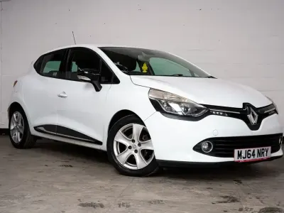 Used Renault Clio Dynamique 75 HP (55 kW) 2014 White Hatchback