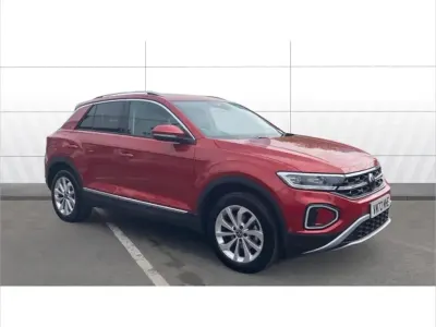 Used VW T-Roc Style 150 HP (110 kW) 2023 Red SUV