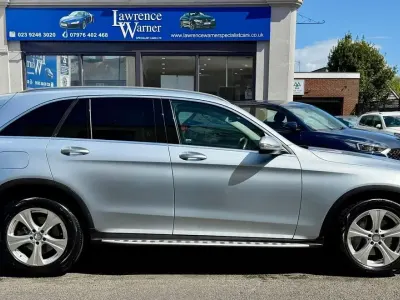 Käytetty Mercedes GLC220 Premium Plus 2016 Hopea Farmari