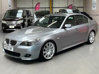 Usado BMW 550 M Sport 2006 Gris Berlina