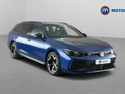 Used VW Passat R-line 272 HP (200 kW) 2025 Blue Estate