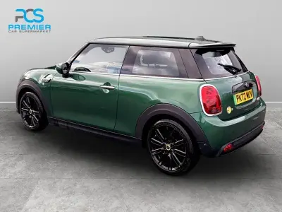 Usado Mini Cooper SE Hatch 2022 Verde Utilitario