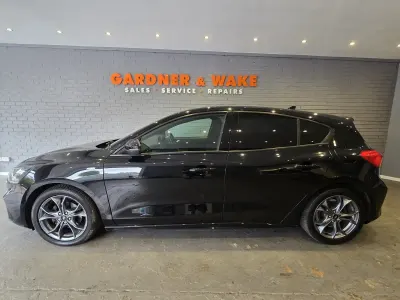 Used Ford Focus ST-Line 125 HP (91 kW) 2020 Black Hatchback