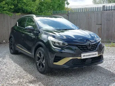 Used Renault Captur Engineered 142 HP (104 kW) 2023 Black SUV