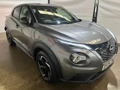 Usado Nissan Juke N-Connecta 143 CV (105 kW) 2024 Gris SUV