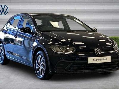 Begagnad VW Polo Life 95 HK (69 kW) 2023 Svart Halvkombi