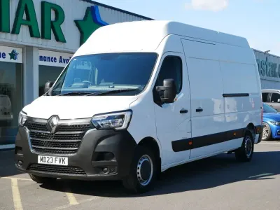 Used Renault Master Business 135 HP (99 kW) 2023 White MPV