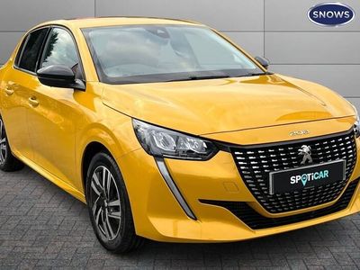 Used Peugeot 208 Allure Premium 102 HP (75 kW) 2022 Yellow Hatchback