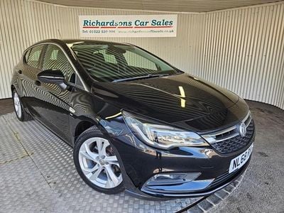 Used Vauxhall Astra SRi 200 HP (147 kW) 2018 Black Hatchback