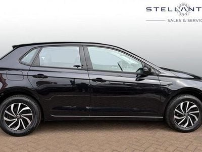 Begagnad VW Polo S 94 HK (69 kW) 2023 Svart Halvkombi