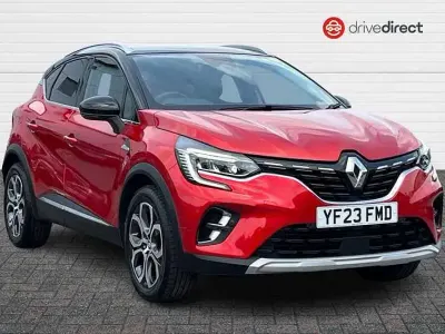 Used Renault Captur Techno 90 HP (66 kW) 2023 Red/black SUV