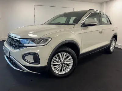 Używany VW T-Roc Life 110 KM (80 kW) 2023 Szary SUV