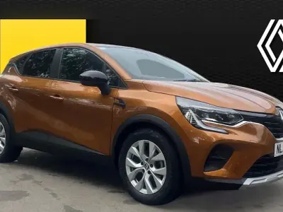 Begagnad Renault Captur Iconic 91 HK (66 kW) 2022 SUV