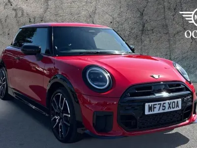 Używany Mini Cooper Hatch 113 kW (154 KM) 2025 Czerwony Hatchback