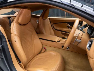 Used Aston Martin DB11 2017 Silver Coupe