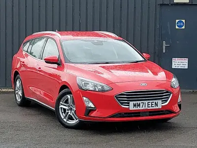 Used Ford Focus Zetec 125 HP (91 kW) 2022 Red Estate