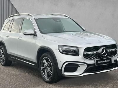 Mercedes GLB220