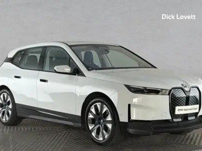 Usado BMW iX Sport Line 239 kW (326 CV) 2024 Blanco SUV