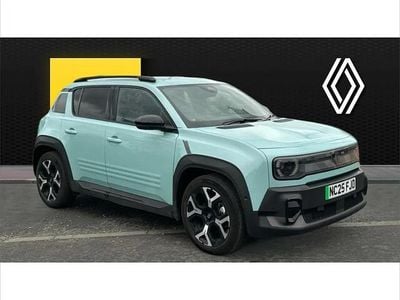Used Renault R4 Komfort 110 kW (150 HP) 2025 Green SUV