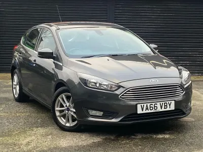 Used Ford Focus Zetec 125 HP (91 kW) 2017 Grey Hatchback