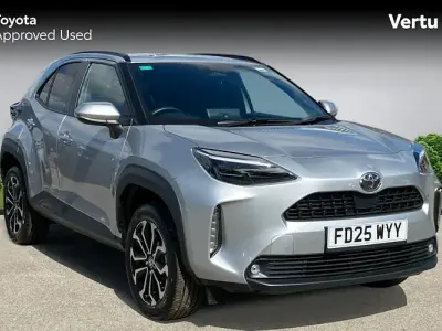 Used Toyota Yaris Hybrid Design 116 HP (85 kW) 2026 Estate