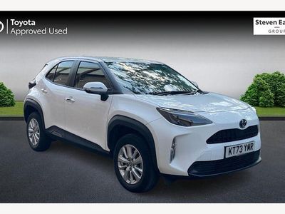 Used 2025 Toyota Yaris Hybrid Estate | £21,408 (Good price)