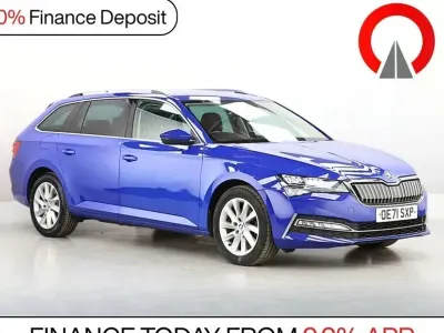 Second-hand Skoda Superb SE Technology 218 CP (160 kW) 2022 Albastru Break