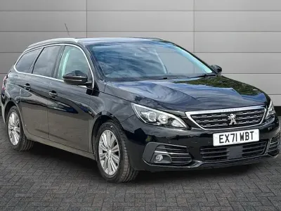 Used Peugeot 308 SW Allure Premium 129 HP (94 kW) 2021 Other Estate