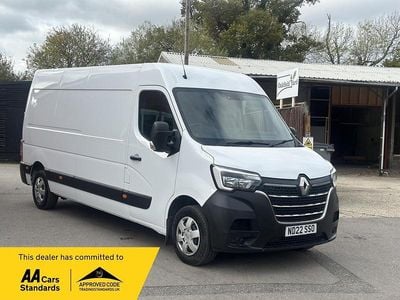White Used 2022 Renault Master Business Van | £14,000 (A bit pricey)