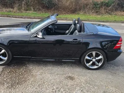 Usado Mercedes SLK200 2001 Preto Cabrios