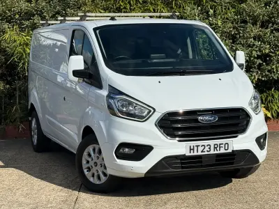 Used Ford Transit Custom Limited 130 HP (95 kW) 2023 White Van