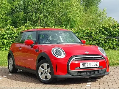 Used Mini Cooper Classic 136 HP (100 kW) 2023 Red Hatchback