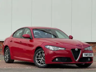 Used Alfa Romeo Giulia Saloon Super 2019 Red Sedan