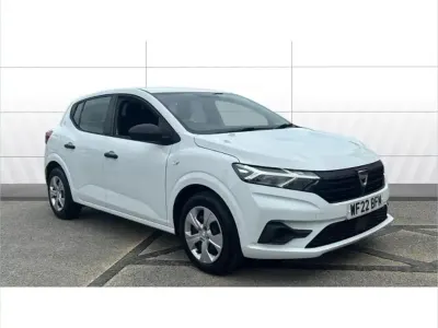 Used Dacia Sandero Essentiel 67 HP (49 kW) 2022 White Hatchback