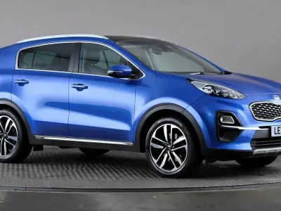 Używany Kia Sportage 134 KM (98 kW) 2021 Niebieski SUV