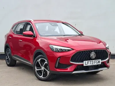 Used MG HS SE 162 HP (119 kW) 2023 Red SUV