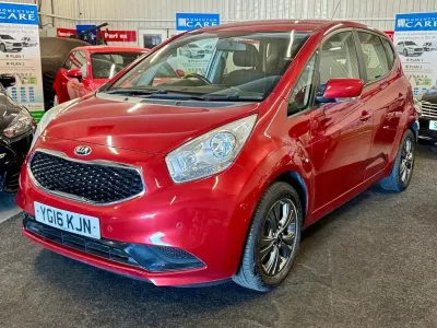 Używany Kia Venga 2016 Czerwony Hatchback